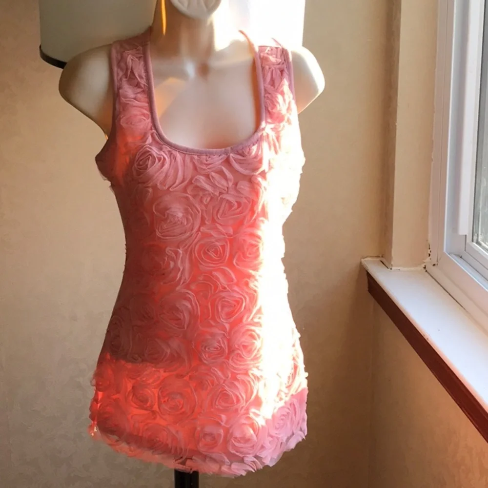 Rose Pink Roses. NWOT - Picture 1 of 5